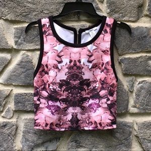 Sleeveless Scuba Material Cropped Top